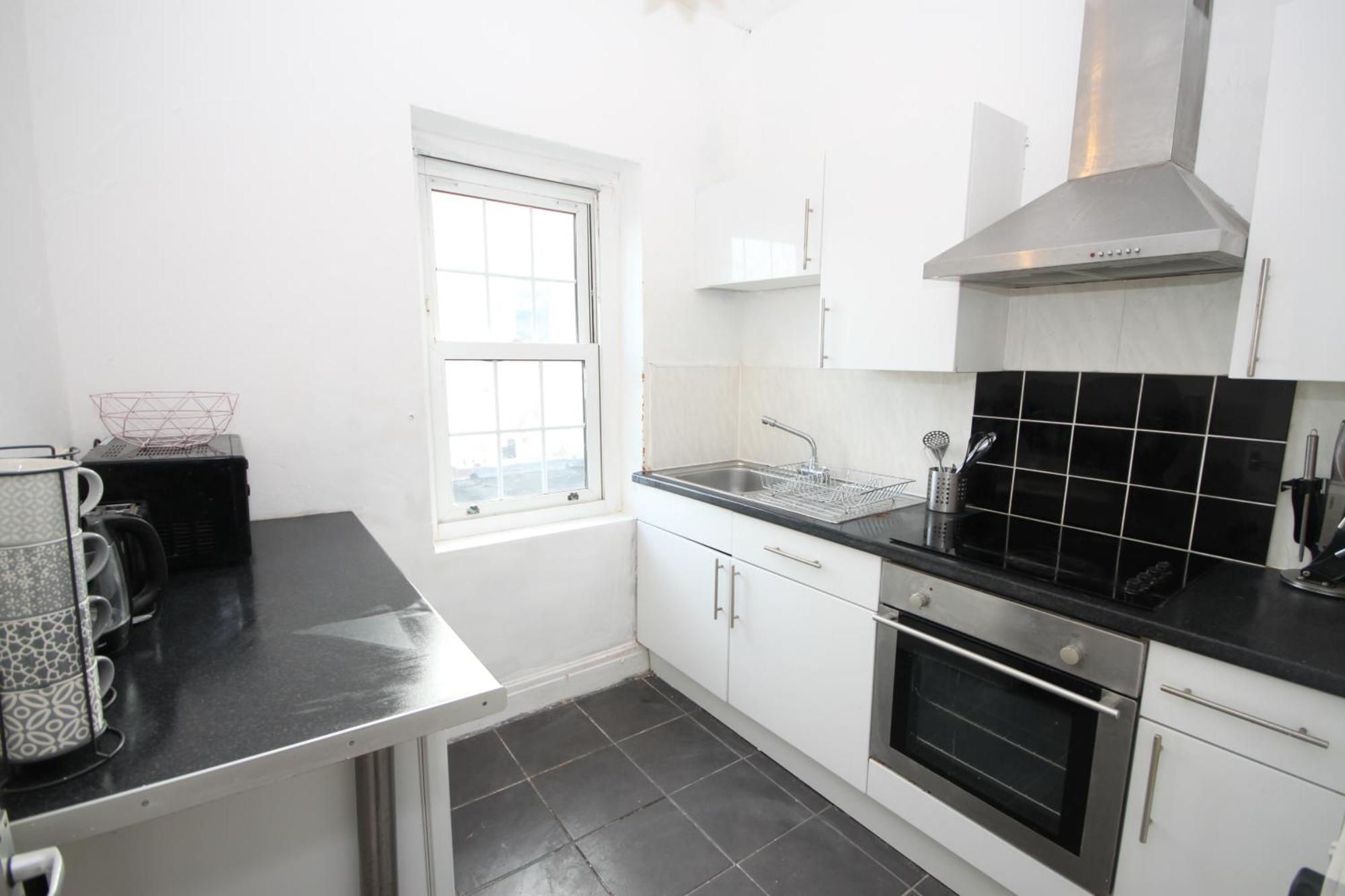 Cosy Casa: Beachfront Promenade Retreat With Free Parking Apartment Blackpool