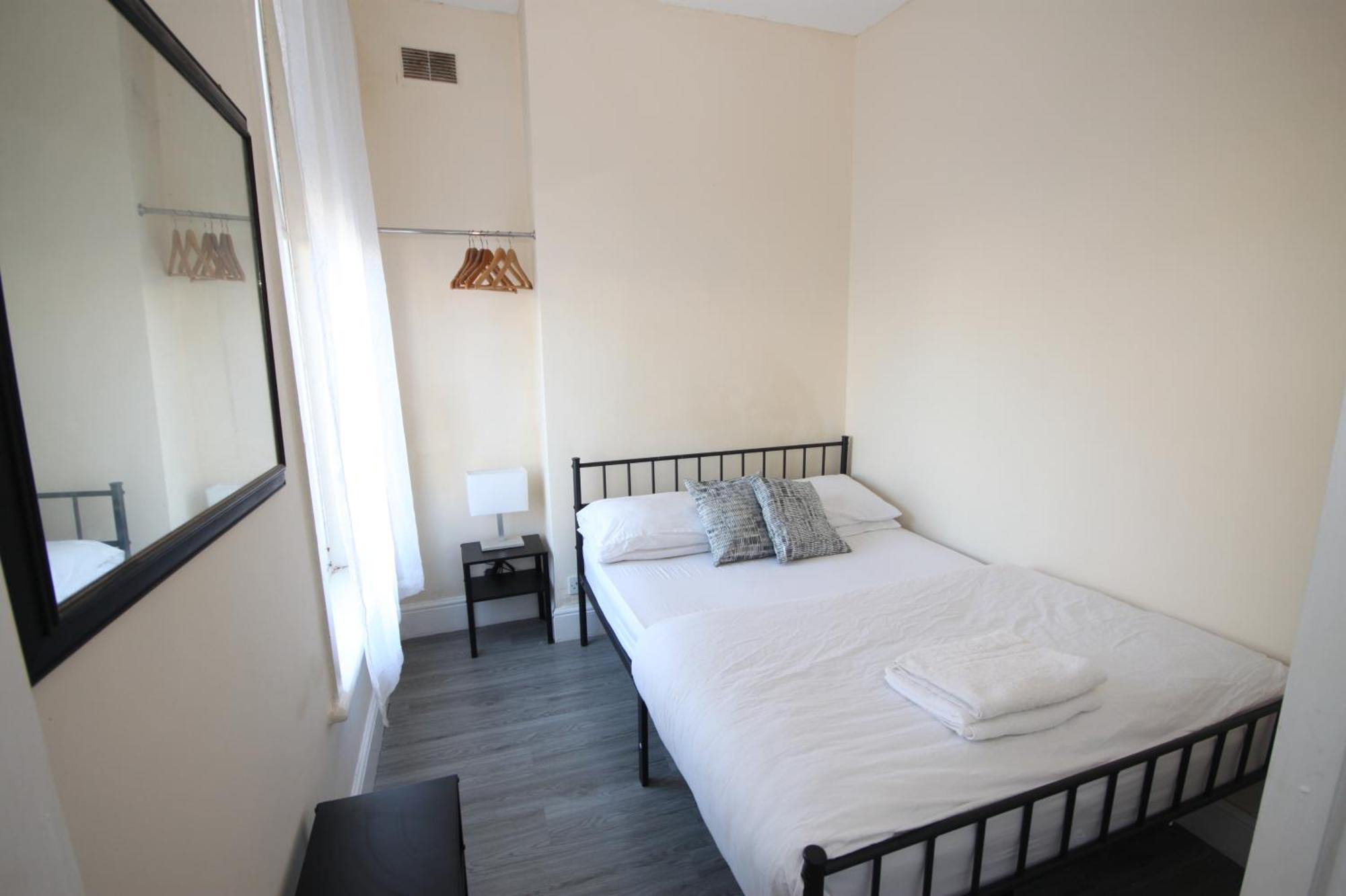 Apartment Cosy Casa: Beachfront Promenade Retreat With Free Parking *