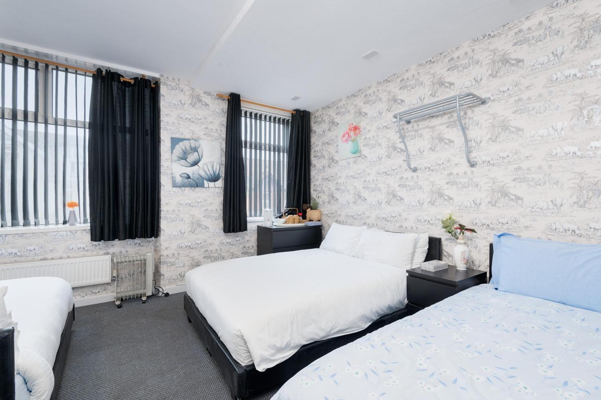 Derwent - Close To & Attractions Blackpool