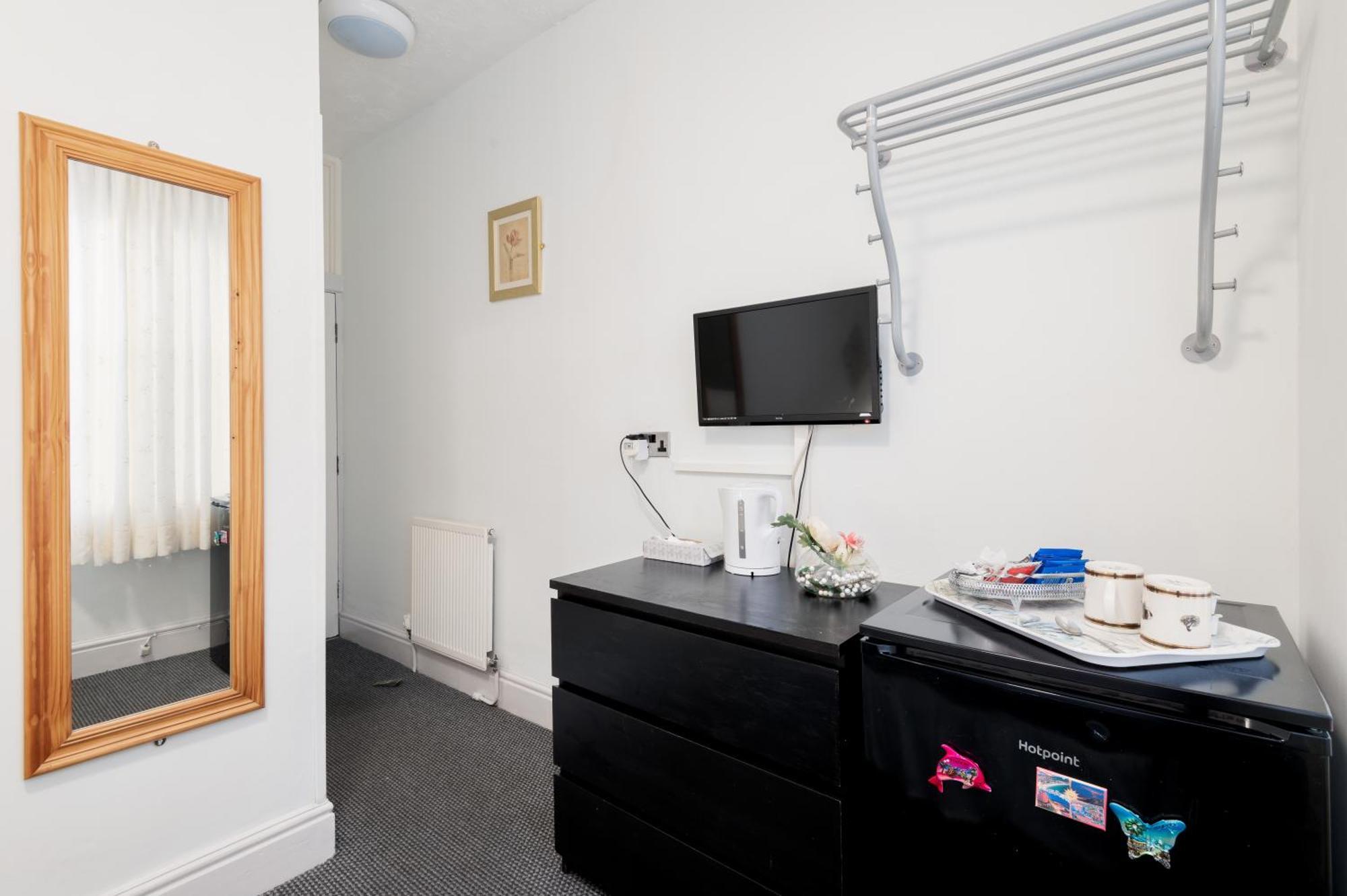 Apartment Derwent - Close To & Attractions Blackpool