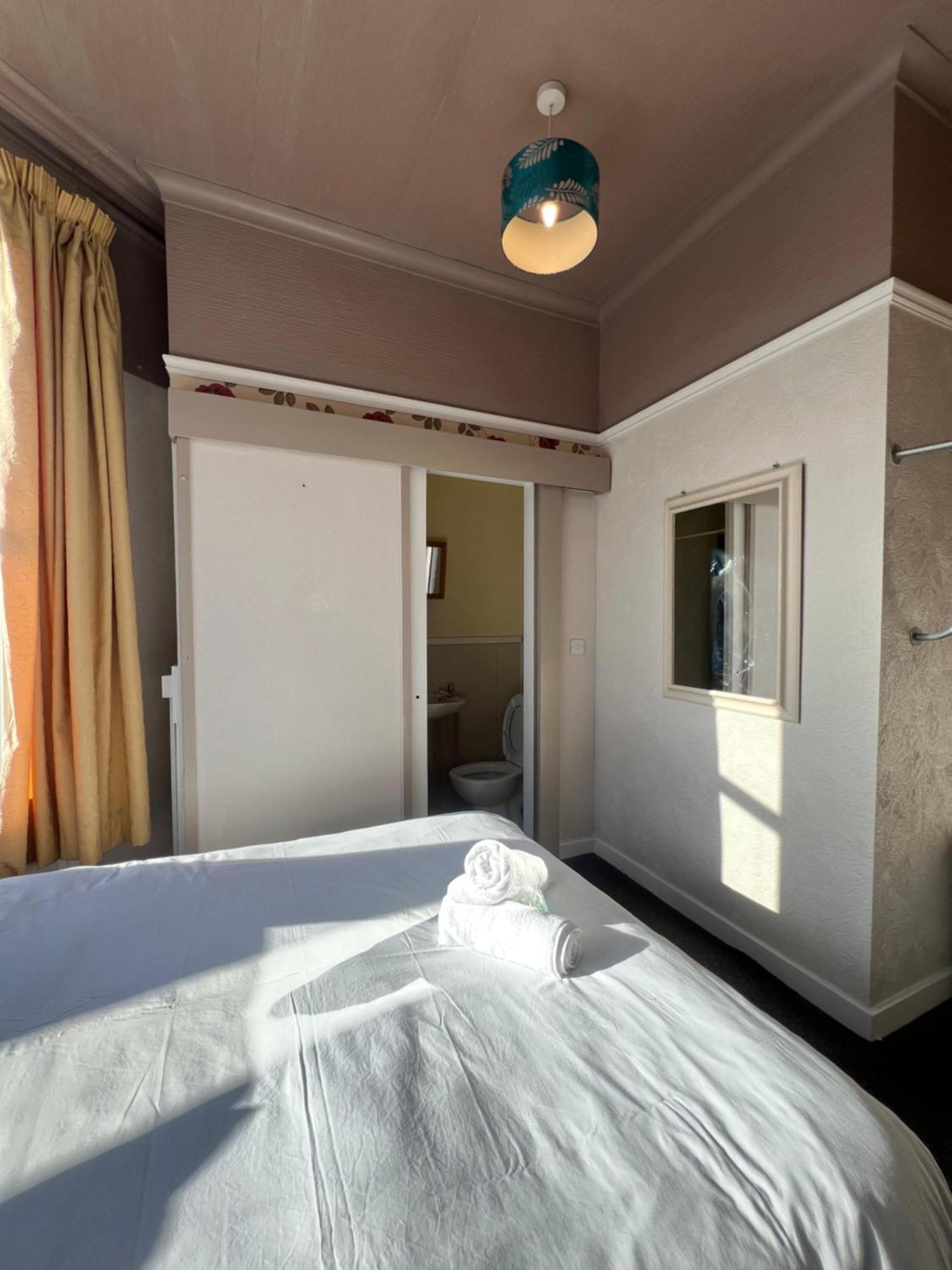Bed & Breakfast No 1 Lord Street Blackpool