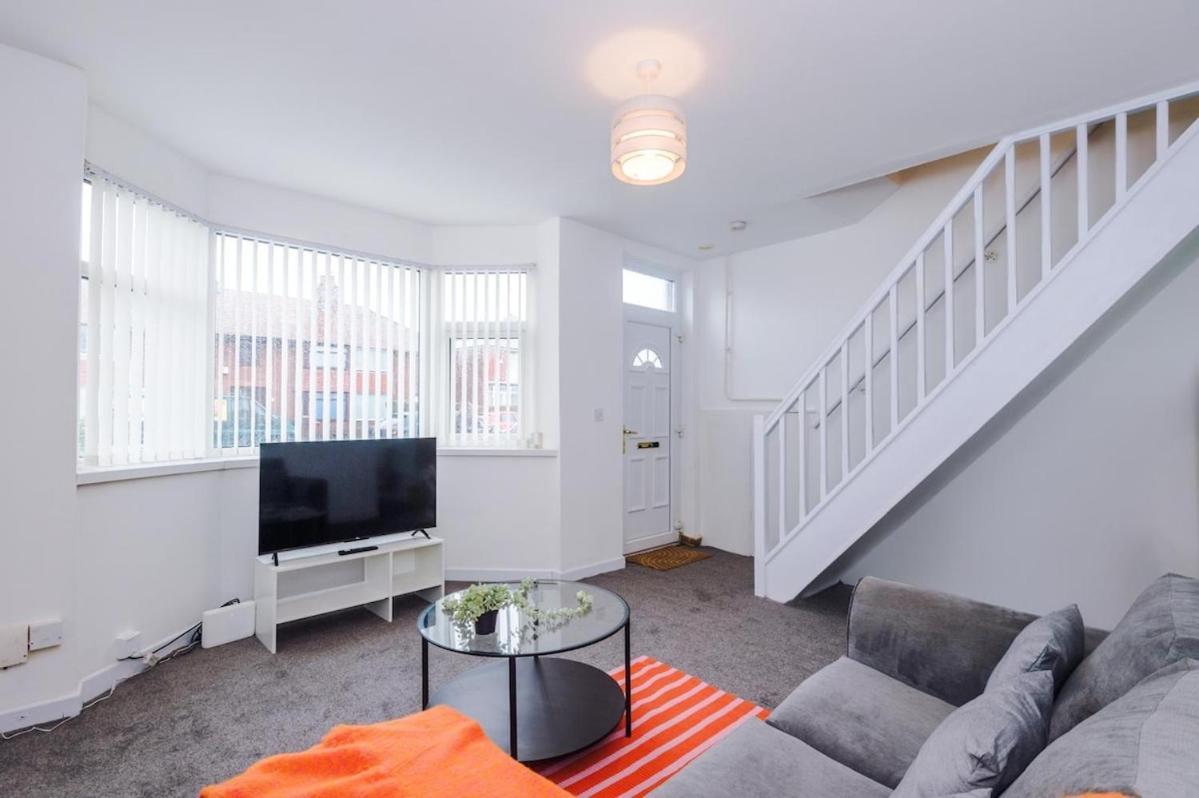 Penrose House-cozy Comfy Retreat Blackpool