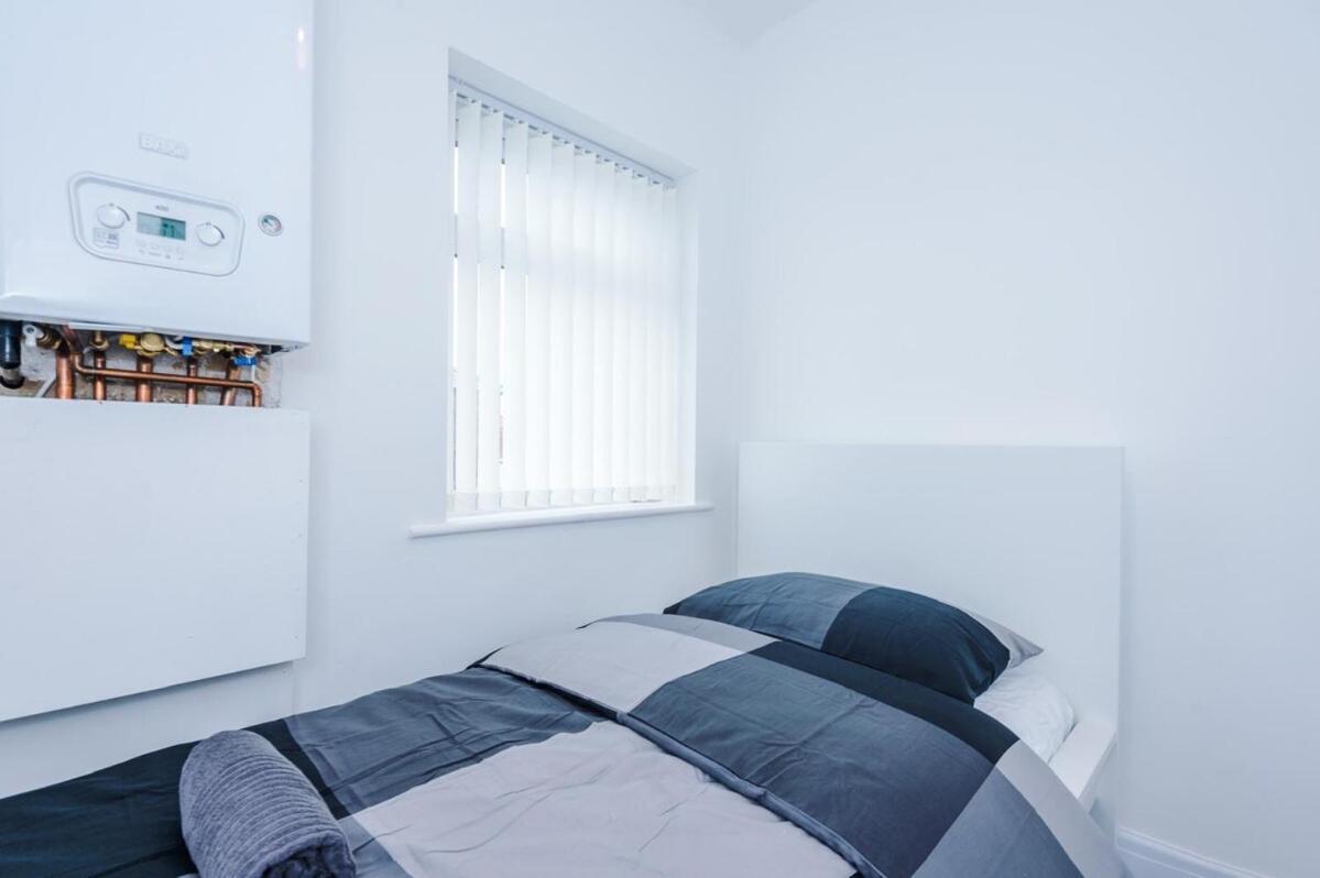 Penrose House-cozy Comfy Retreat Blackpool