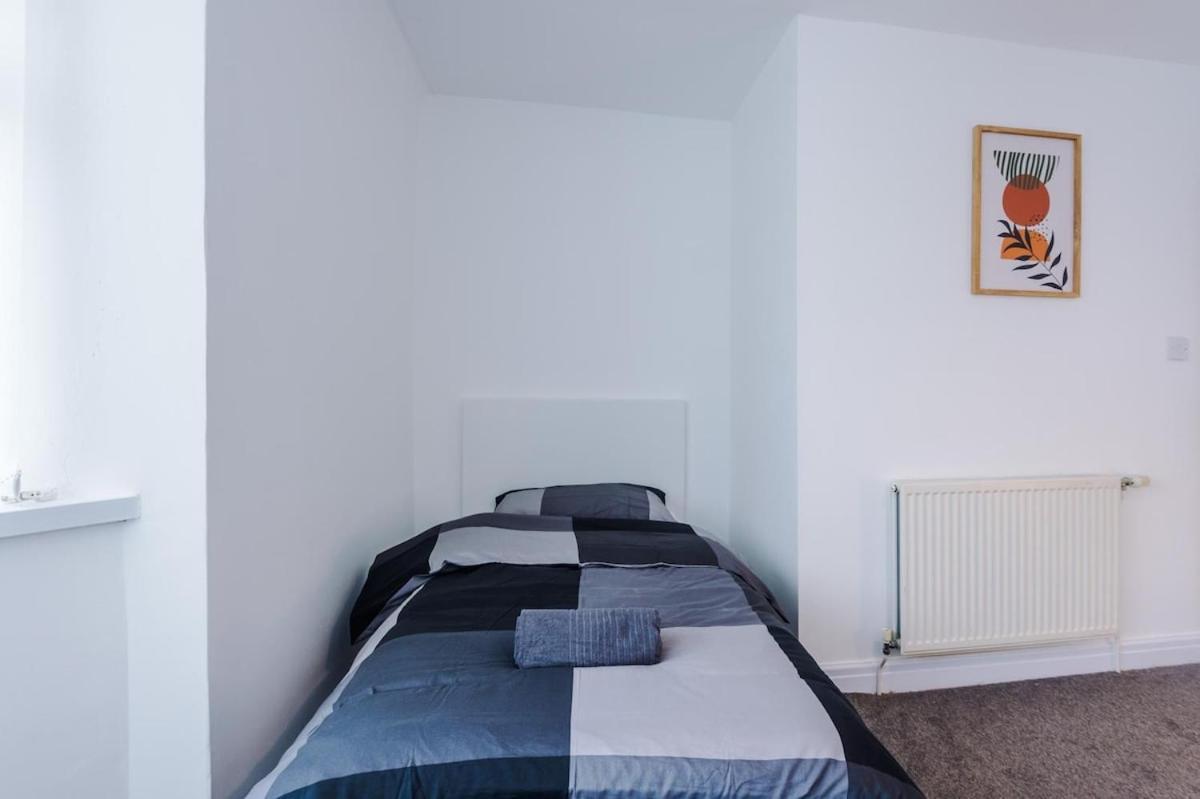 Penrose House-cozy Comfy Retreat * Blackpool