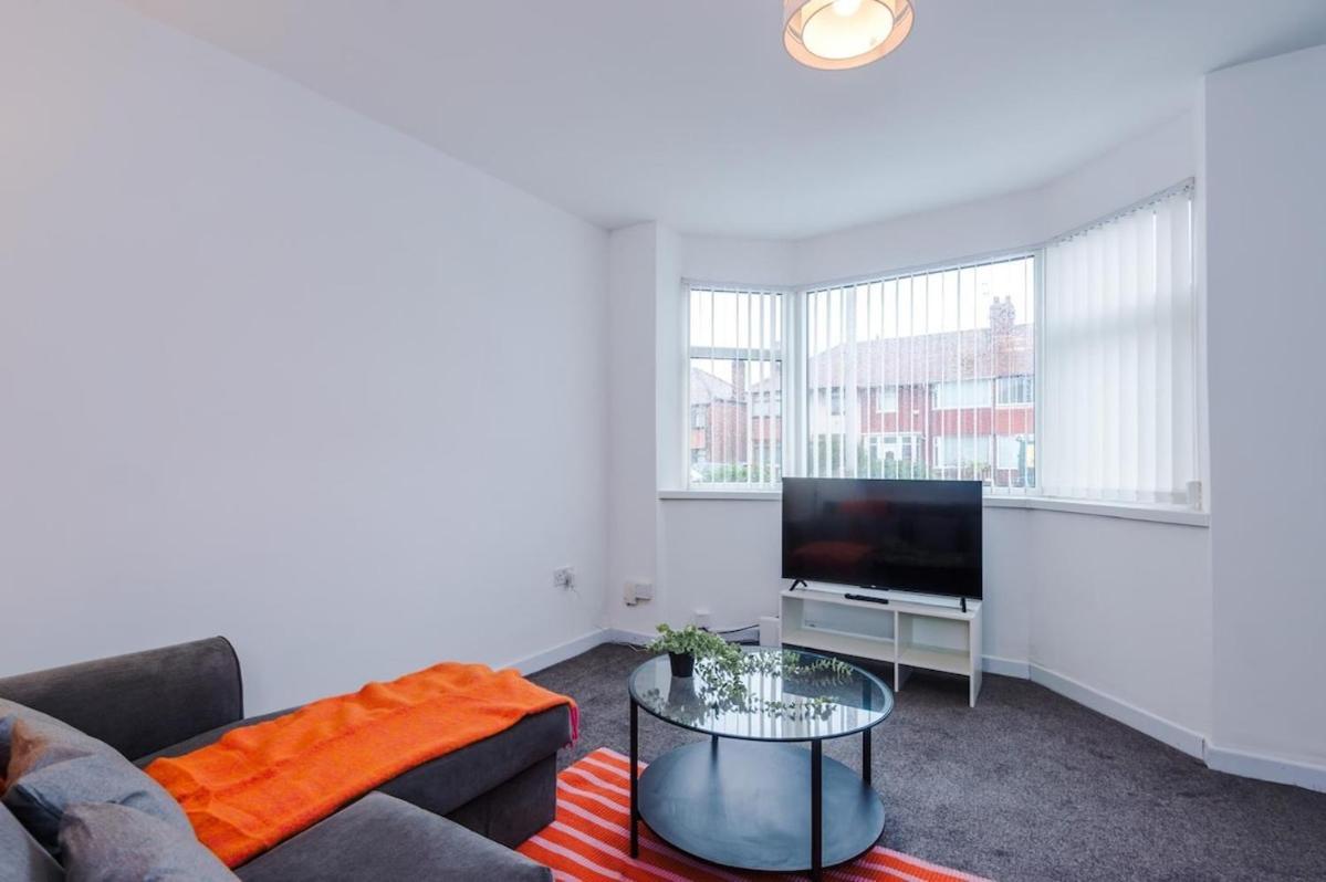 Penrose House-cozy Comfy Retreat * Blackpool