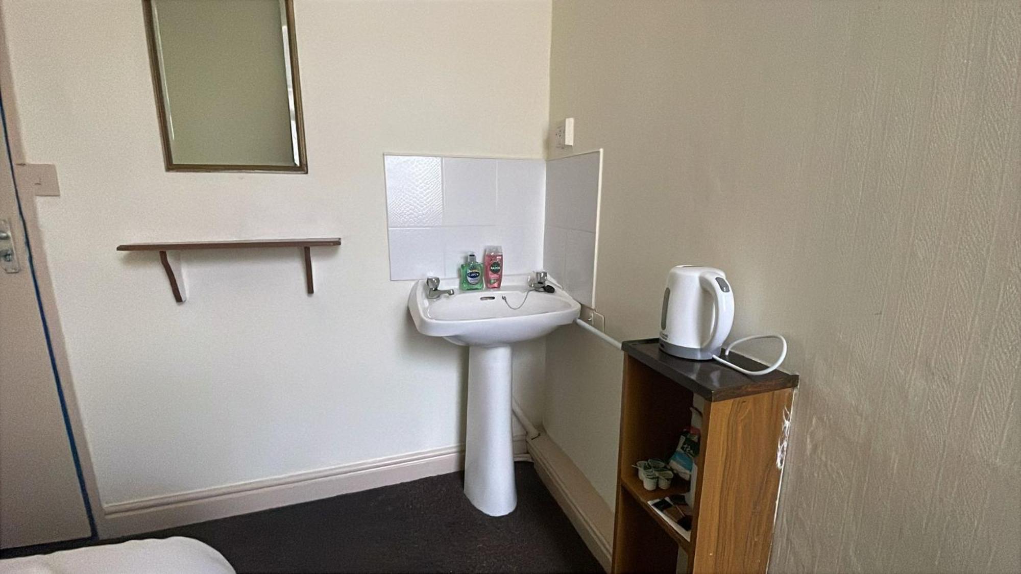 - Great Location, Comfortable Beds Blackpool