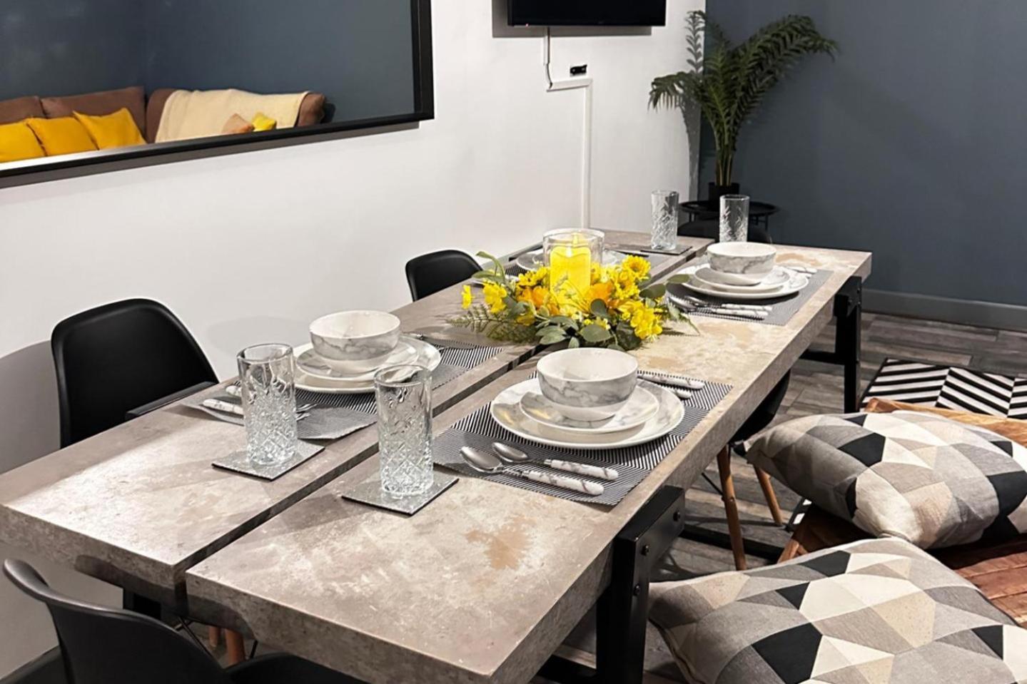 Oak - 2 Bed - Sleeps 4 - Apartment *