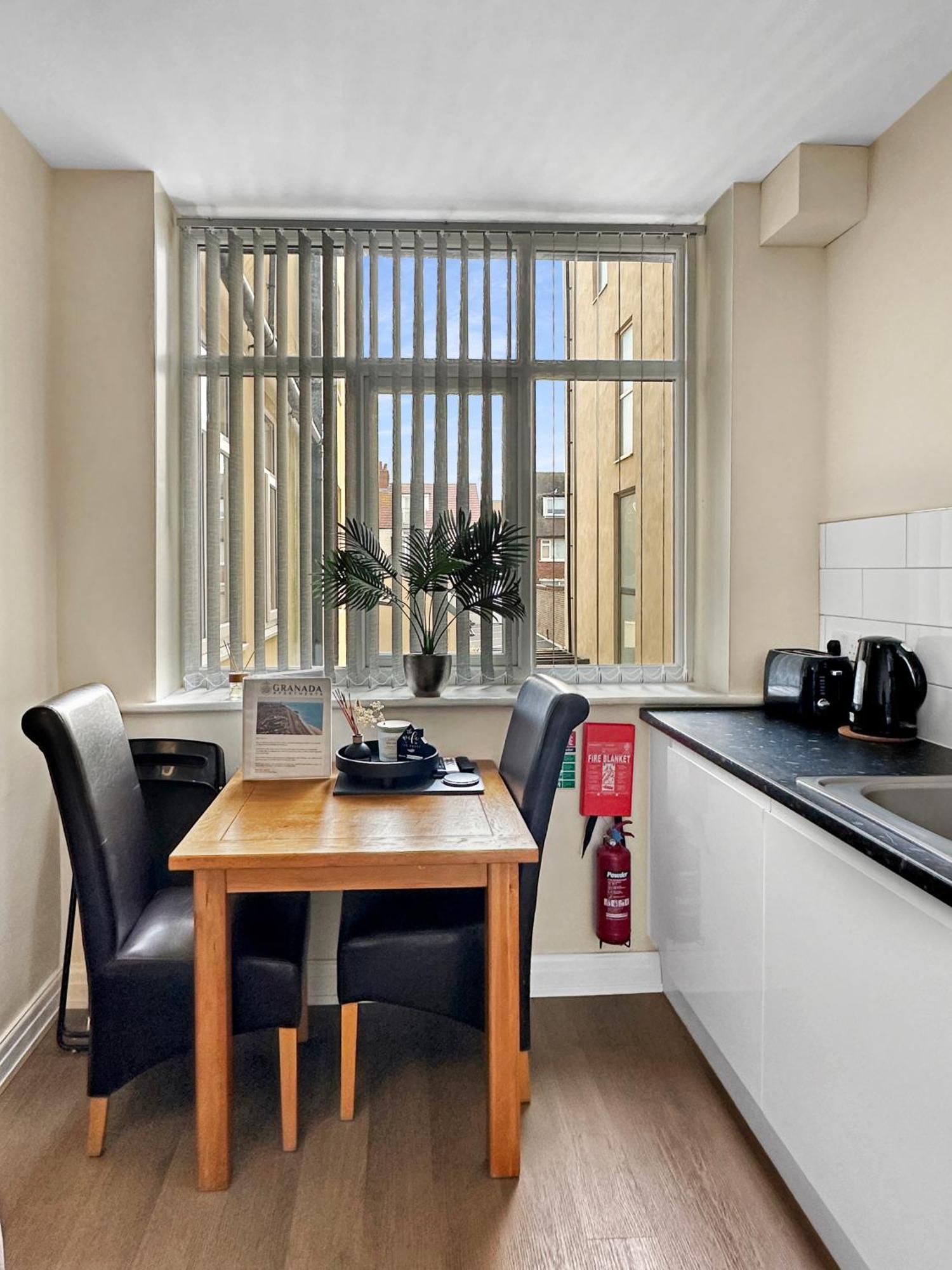 Granada Queen's Promenade Apartment Blackpool