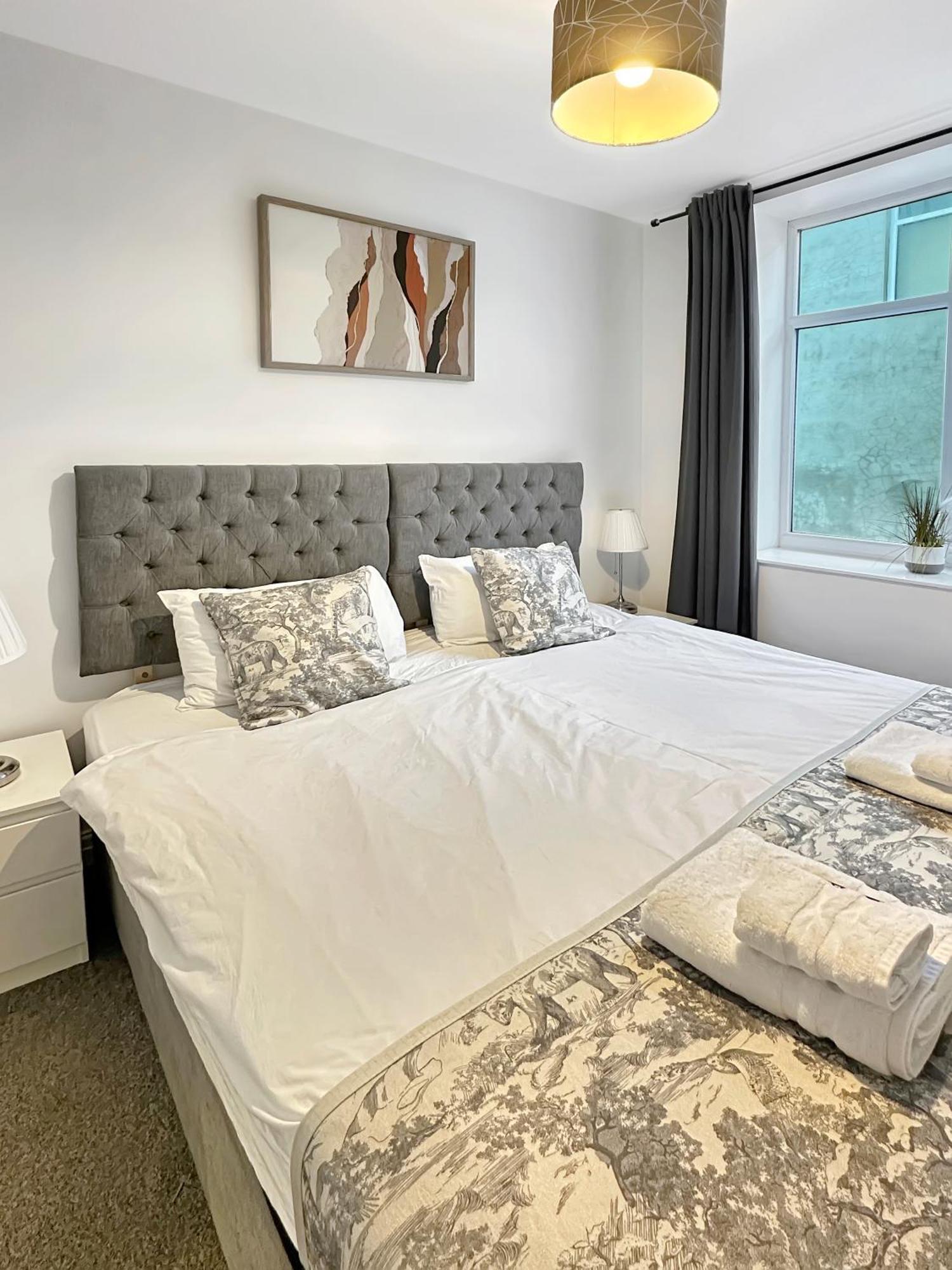 Granada Queen's Promenade Apartment Blackpool