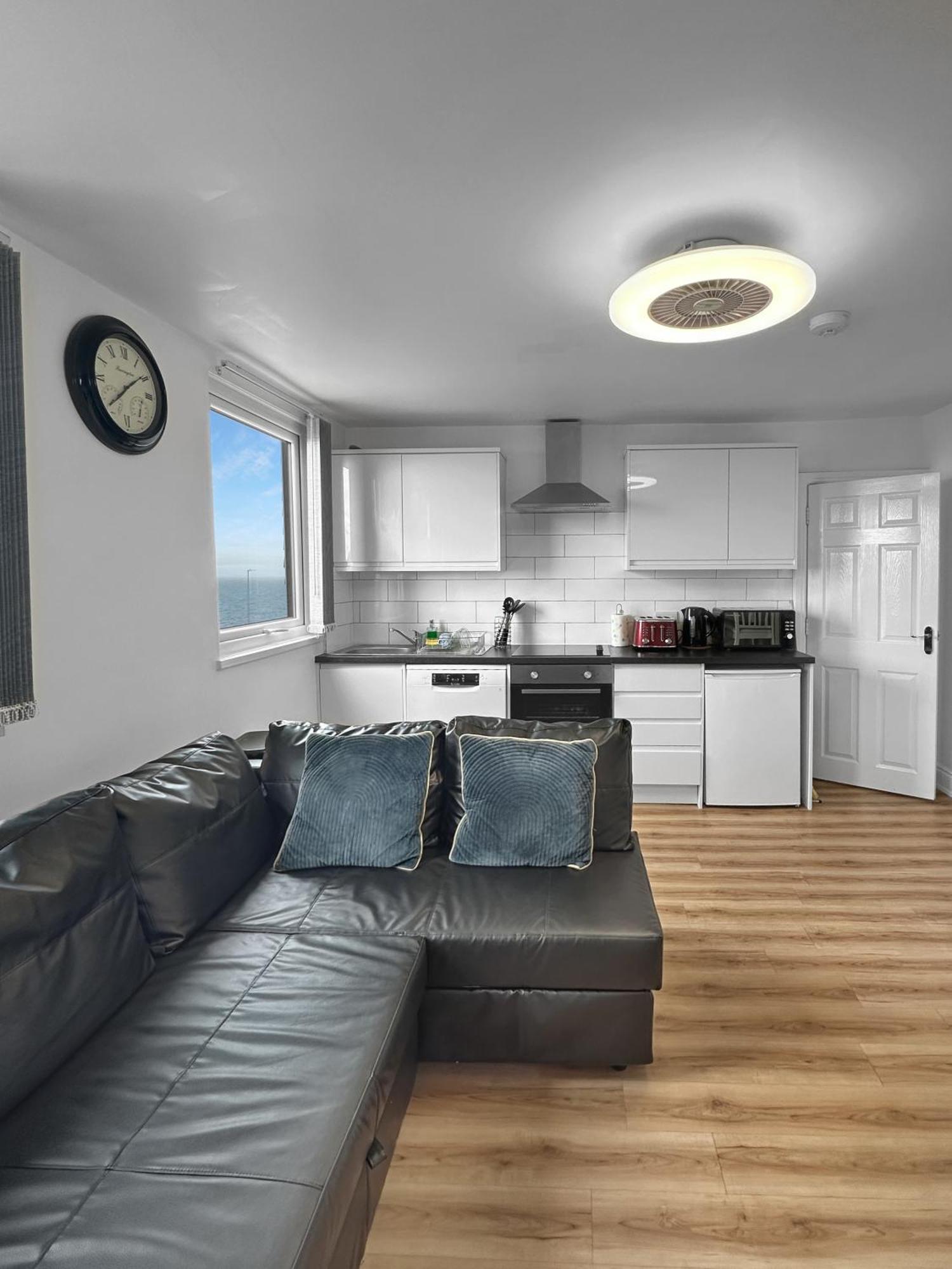 Apartment Granada Queen's Promenade Blackpool