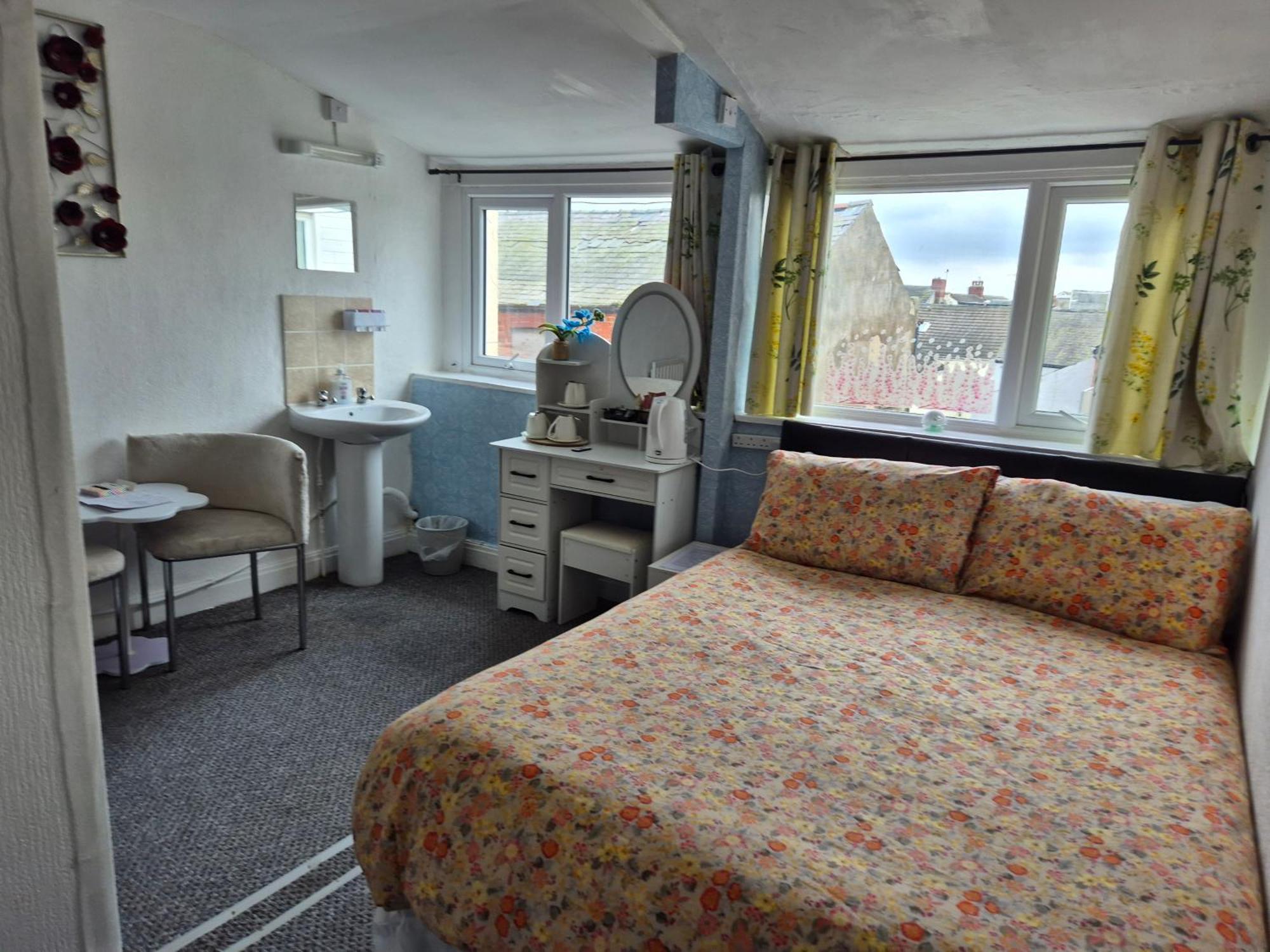 Hotel Glendor *