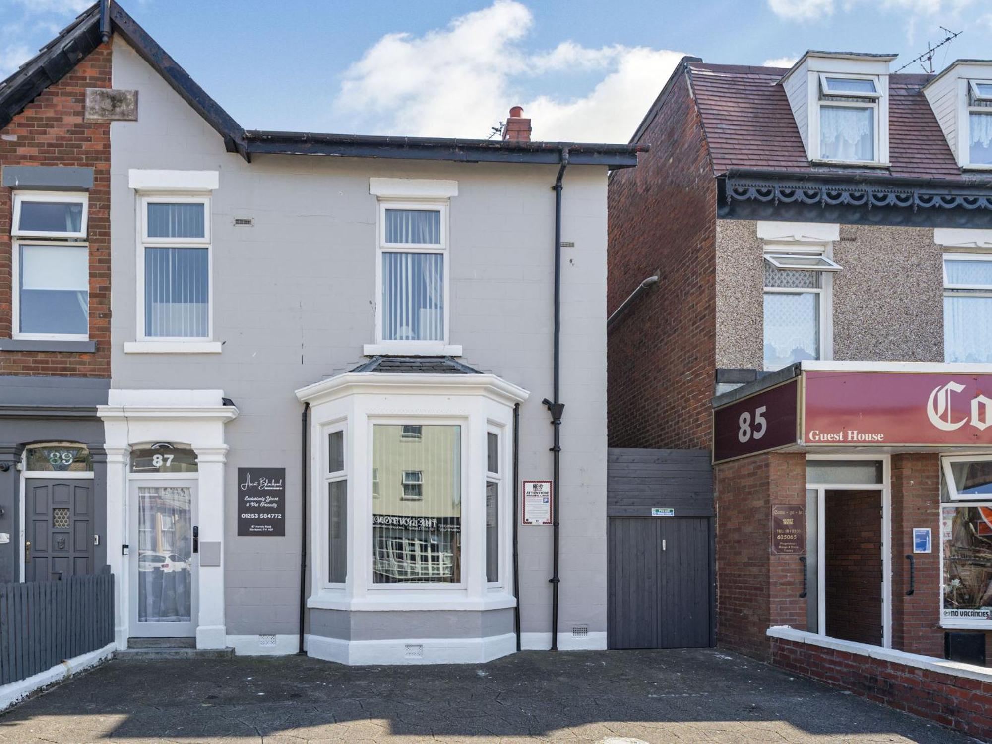 The Ascot Holiday home Blackpool