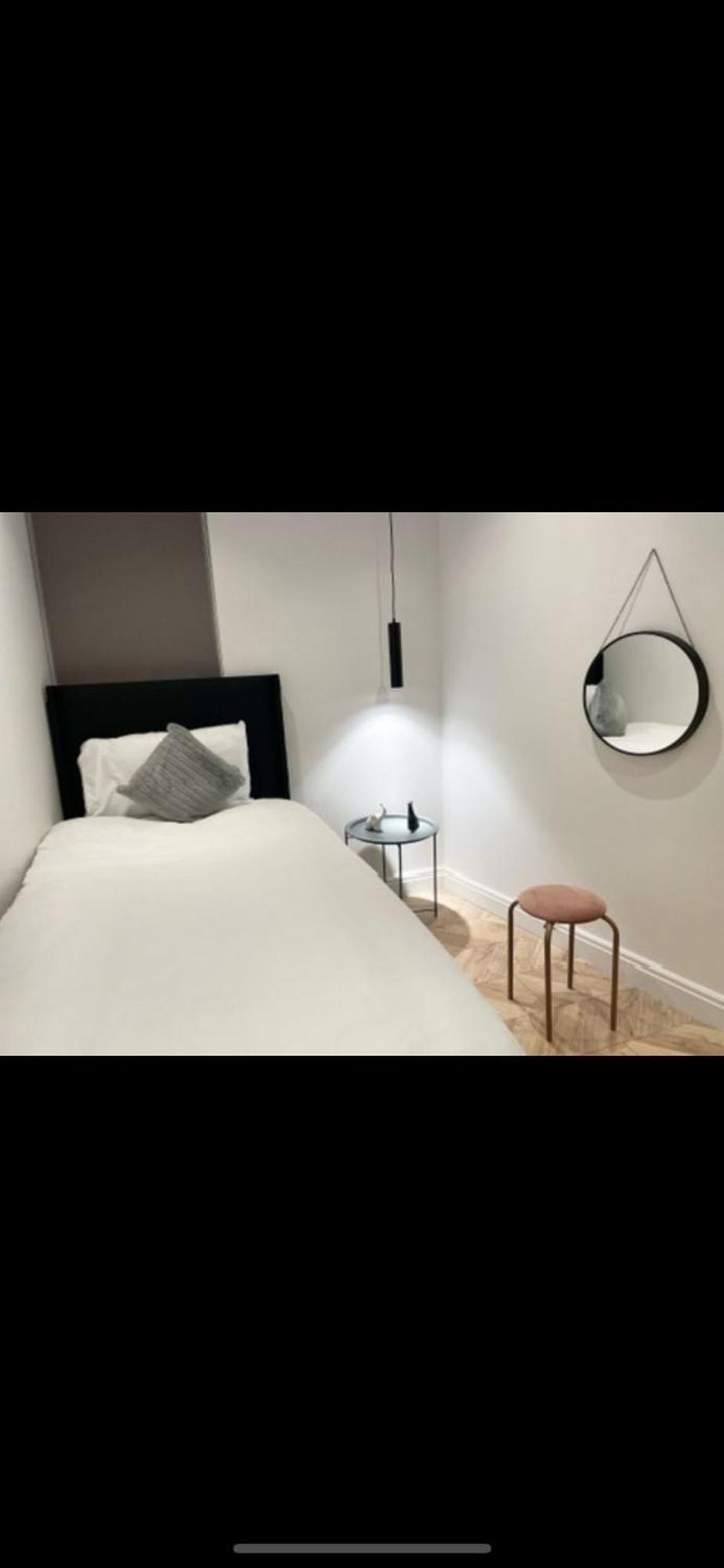 Modern Near Attractions Sleeps 7 Holiday home *