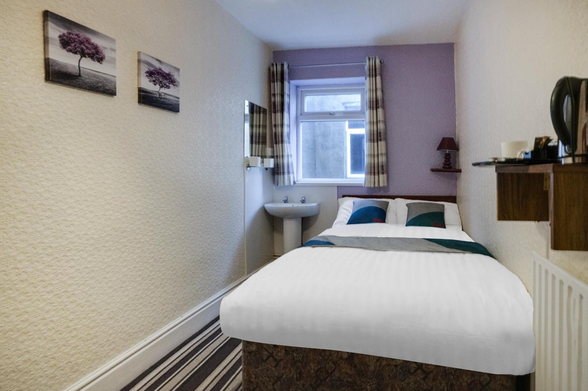 Hotel St Kildas, 3*