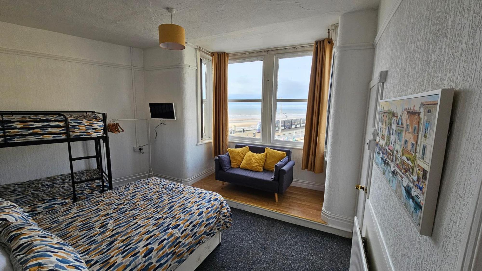 6 Cocker Square Holiday home Blackpool