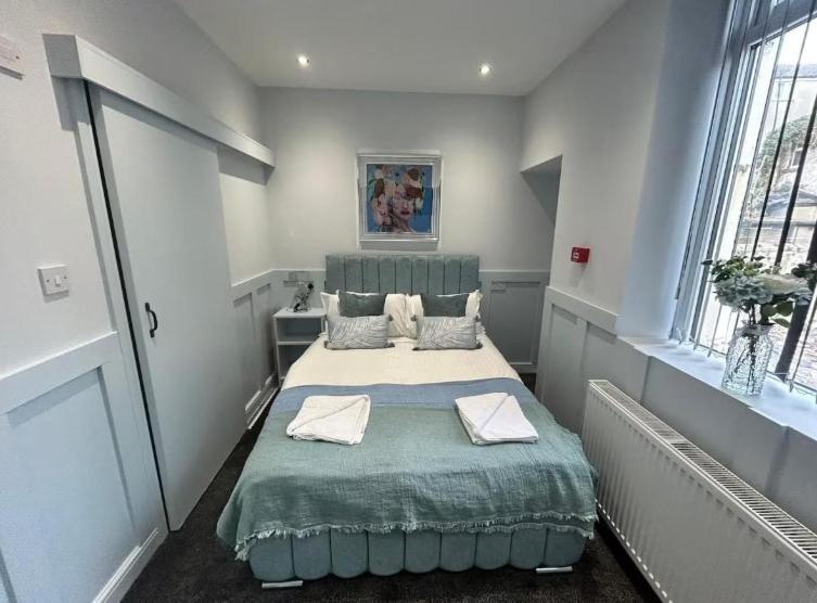 Full Private House Sleeping 26 Blackpool