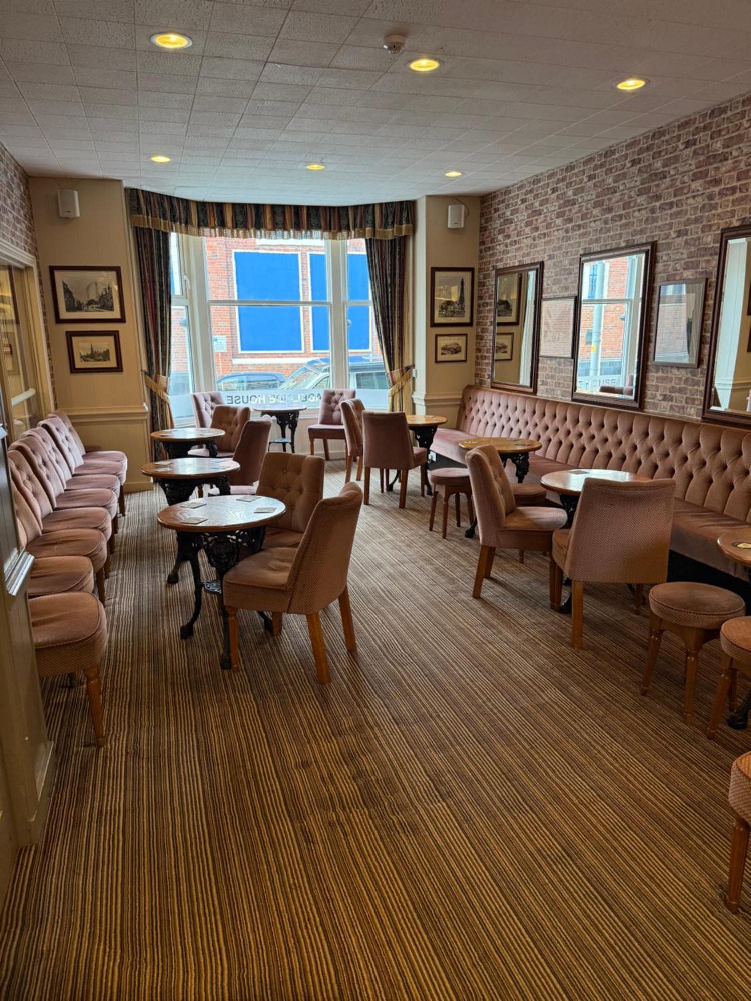 Adelaide House - Opposite Winter Gardens, Town Centre Hotel Blackpool