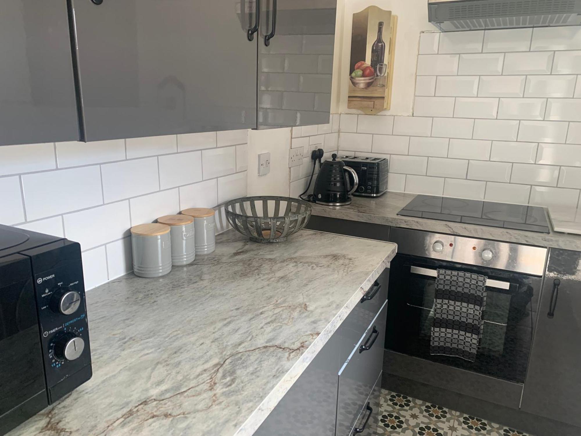 Sleeps 7 W Free Parking Bbq Wifi Holiday home Blackpool