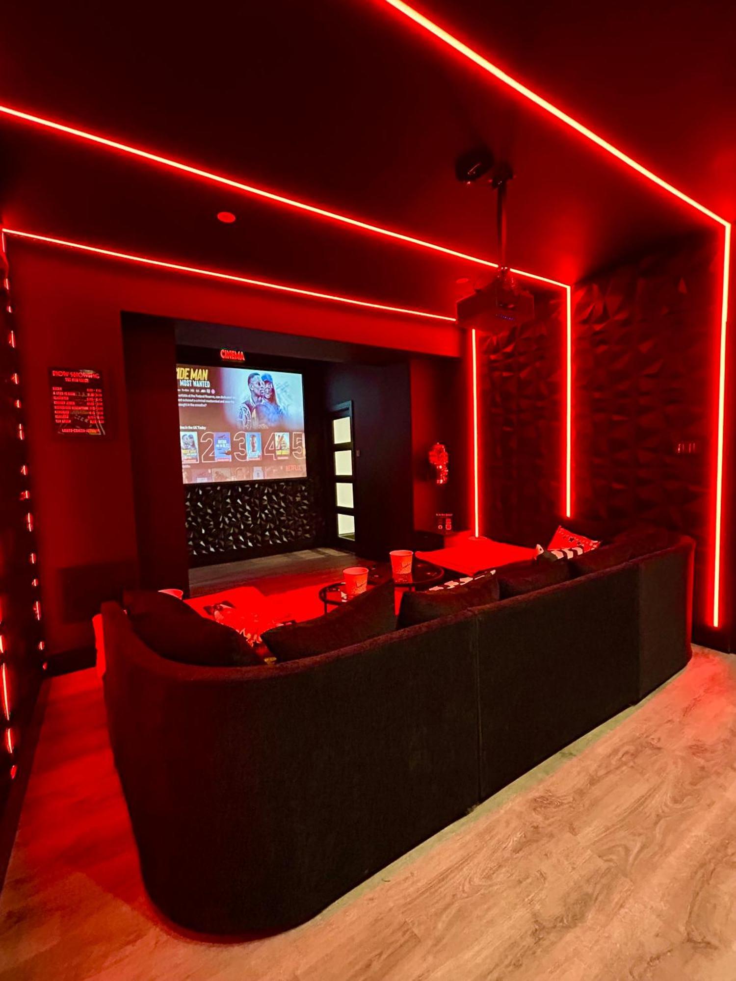 Holiday home New - The Fun House - Private Nightclub Blackpool