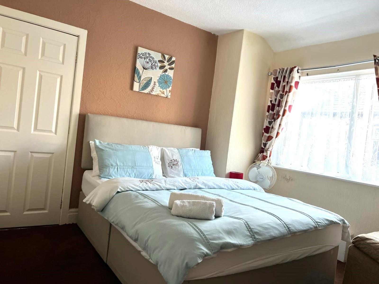 Stylish And Spacious Two-bedroom