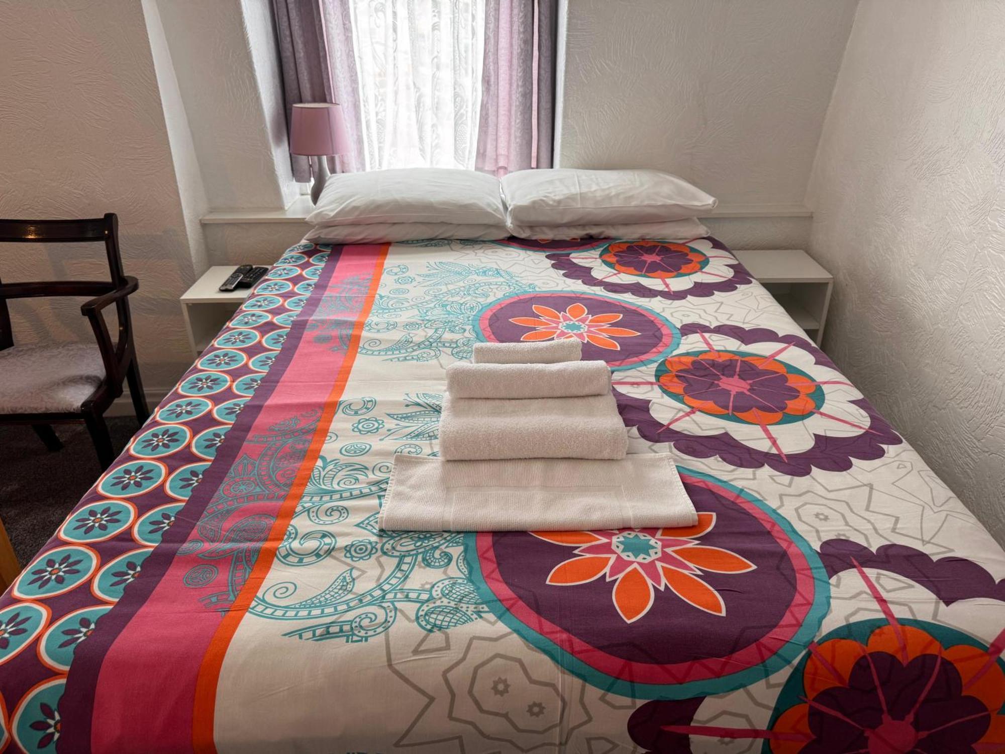 Oyo Delton Pleasure 4*