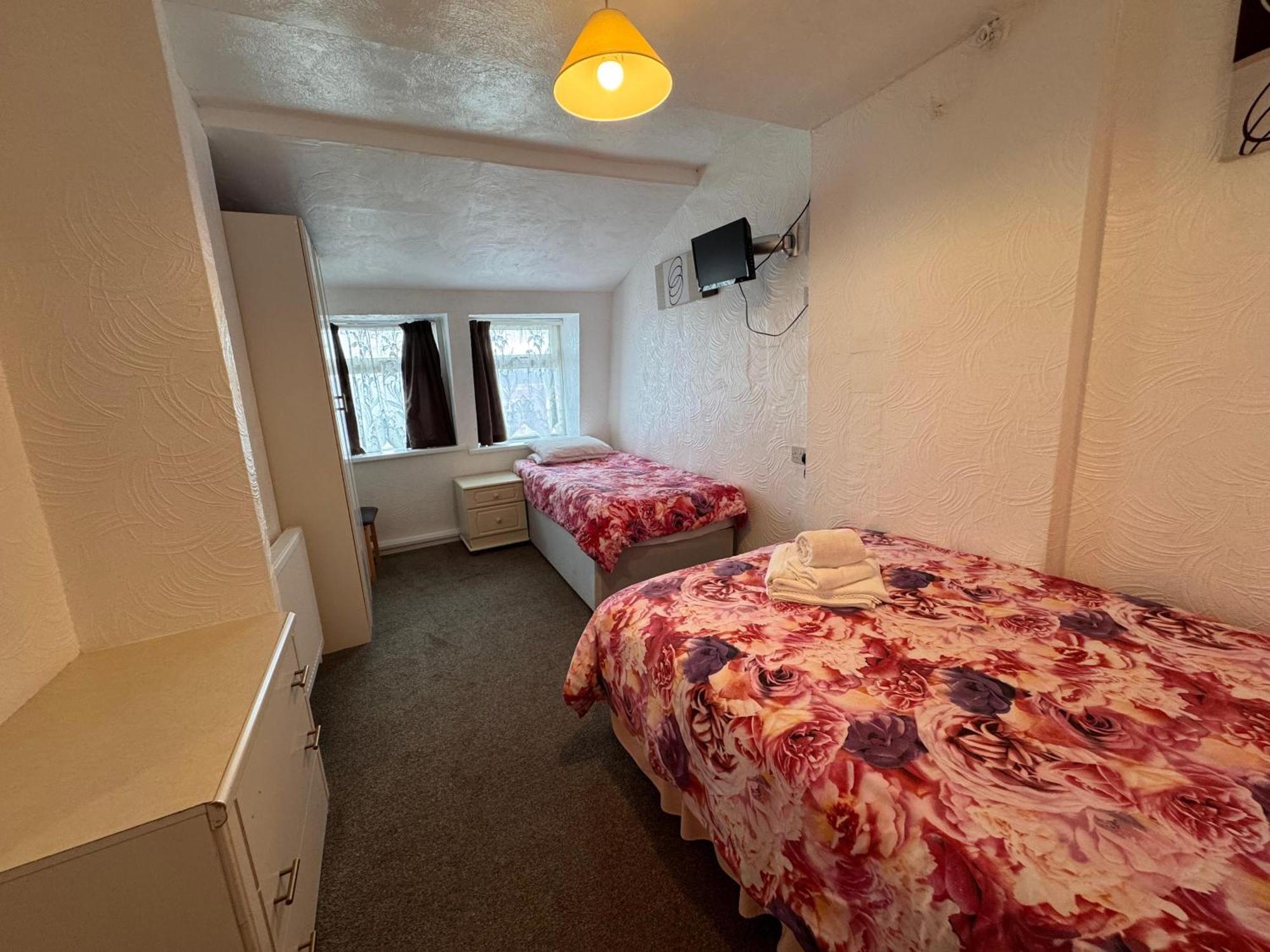 Oyo Delton Pleasure 4*