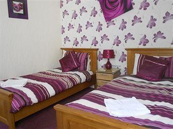 Bed & Breakfast Benson - Small Families & Couples Only