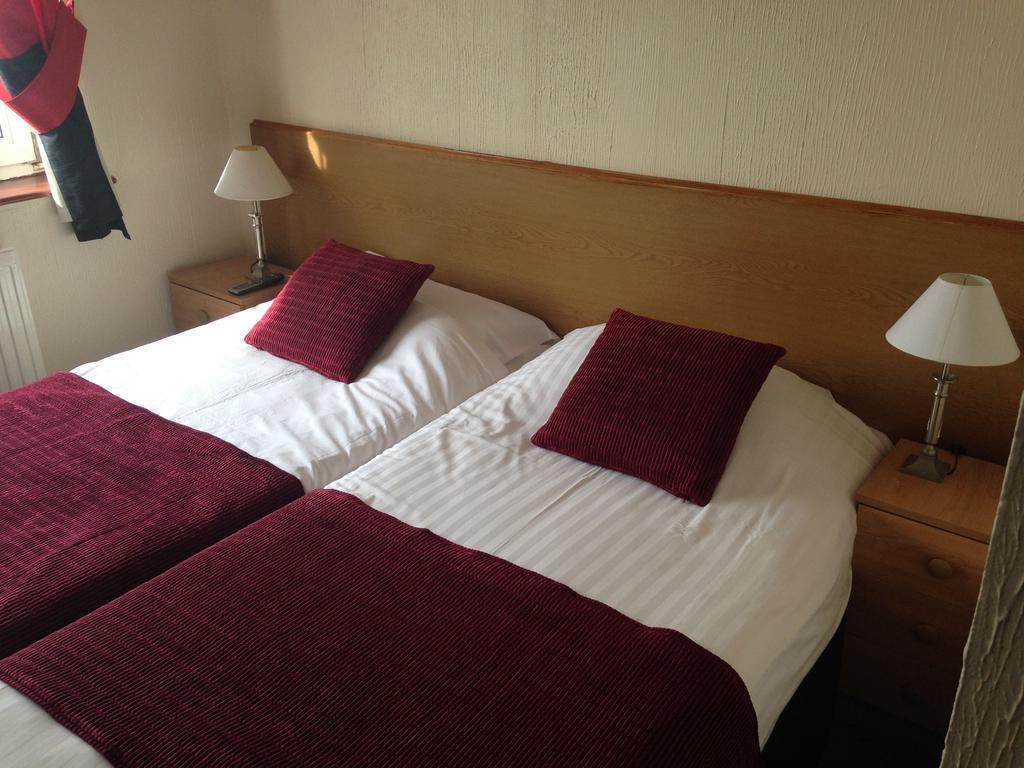 Blue Waves Hotel 2*
