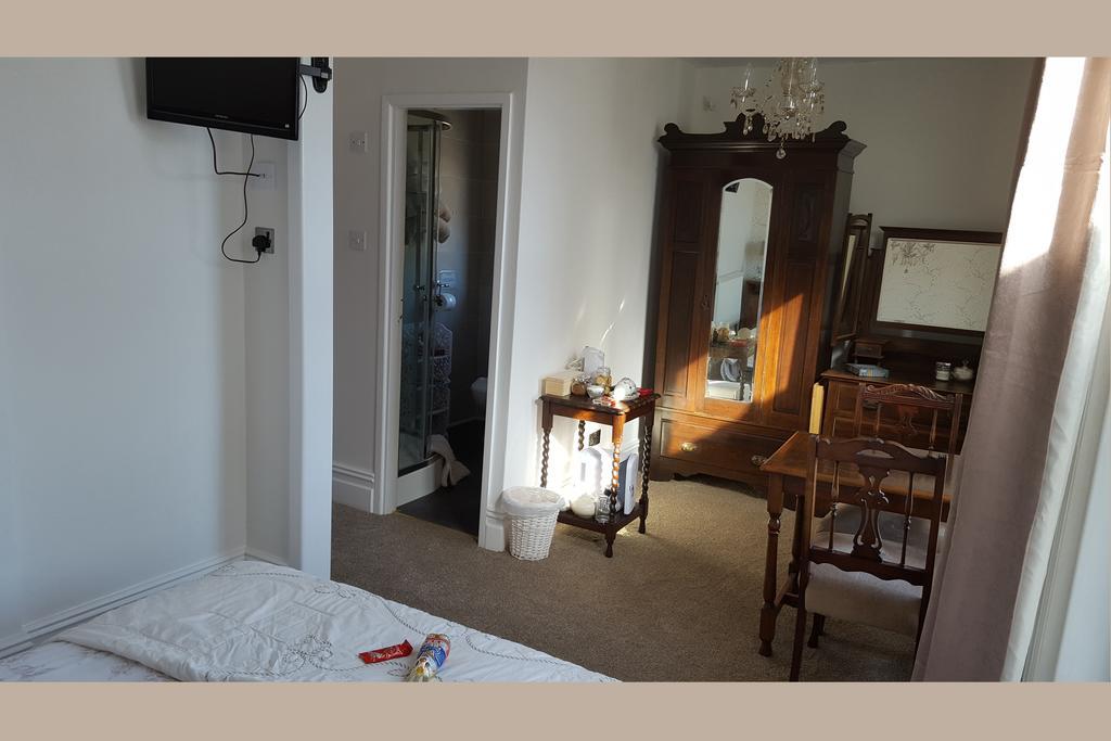 Guest house Barton House 3*