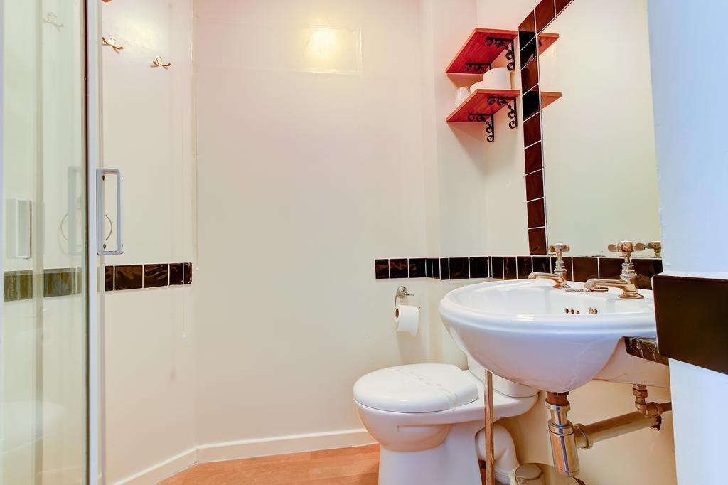 Guest house Greenmount Hotel 3*