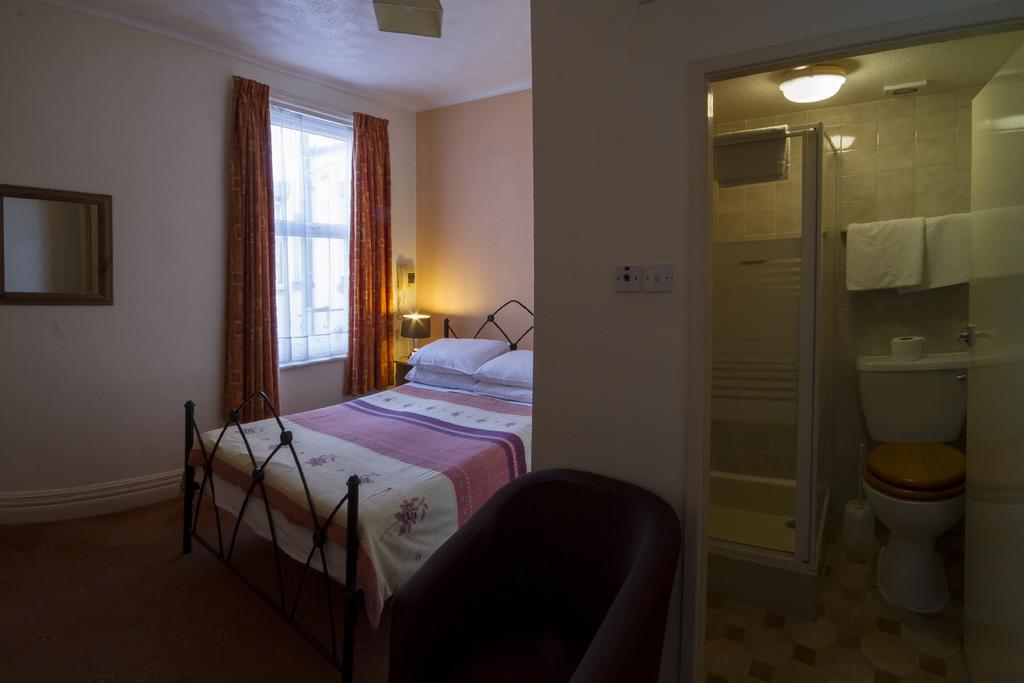 Brooklands Over 50'S Only Guest house