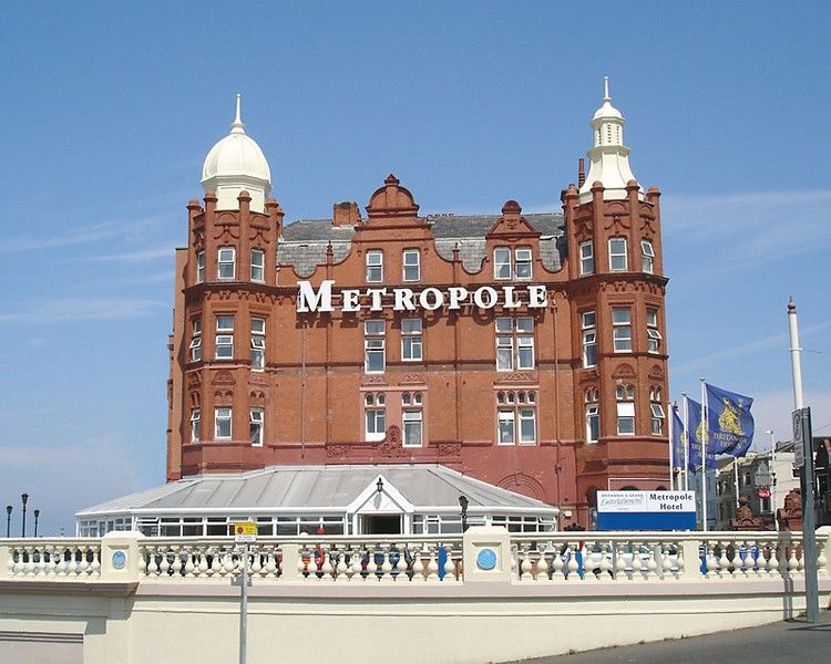 The Metropole 3*