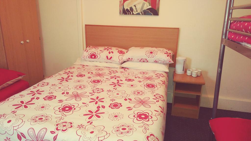 The Woodley Guest house