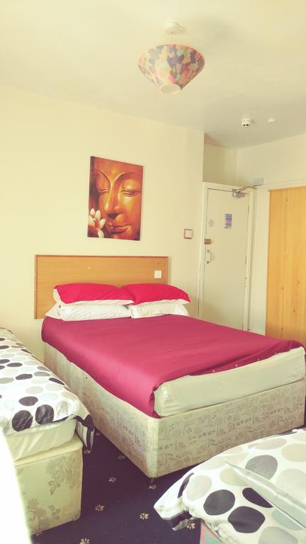 The Woodley Guest house