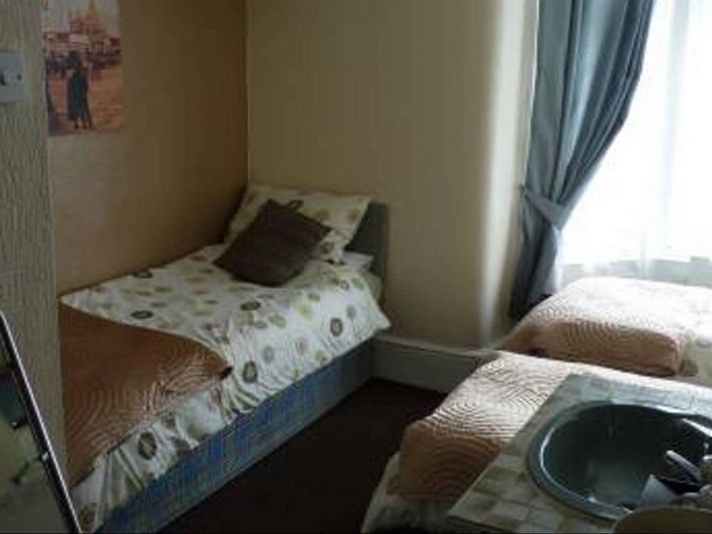 Willow Grove 3* Blackpool