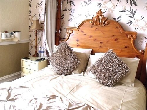 Benson - Small Families & Couples Only 3* Blackpool