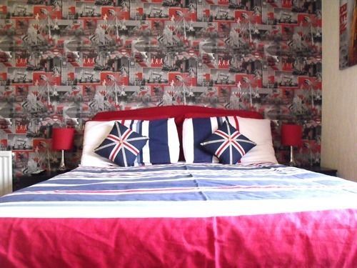 Bed & Breakfast Benson - Small Families & Couples Only