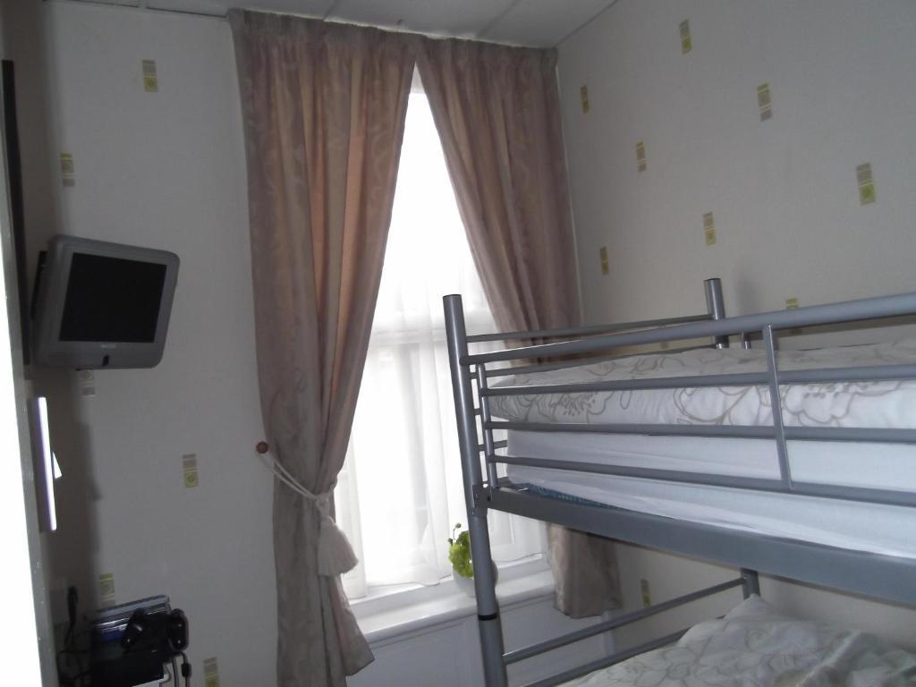 Guest house J's Mayfair 3*