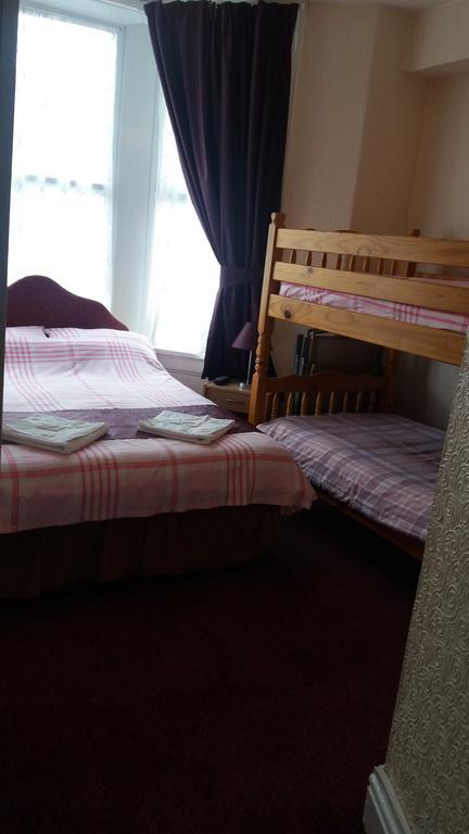 Bed & Breakfast The Falcon Blackpool