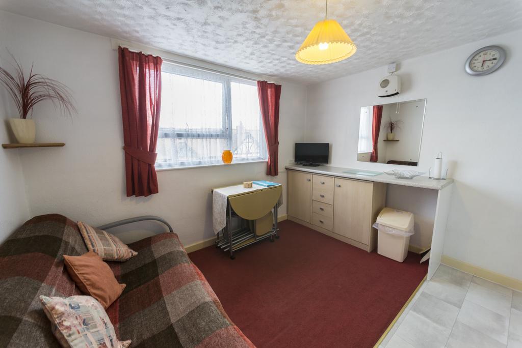 Lyndale Flats * Blackpool