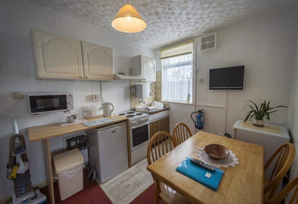 Apartment Lyndale Flats Blackpool