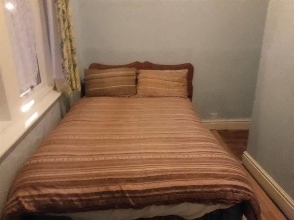 Myroomz Orchid Guest house