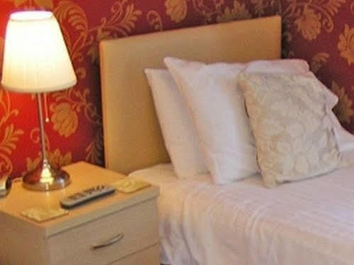 The Montclair 3*