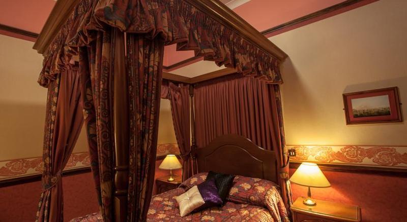 Hotel The Metropole 3*