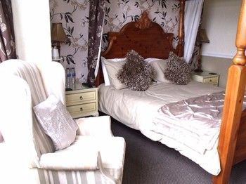 Bed & Breakfast Benson - Small Families & Couples Only Blackpool
