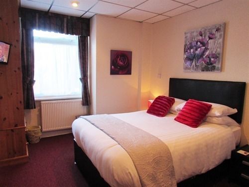 The Bambi 3* Blackpool