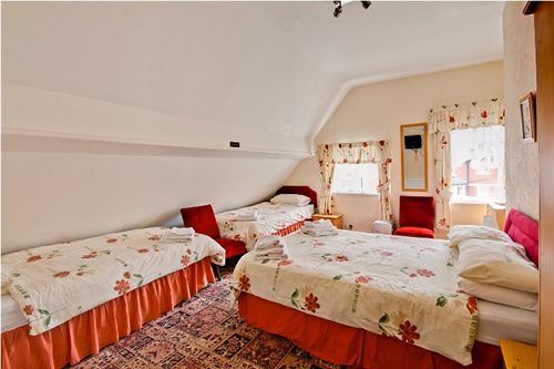Queen Victoria Apartment *