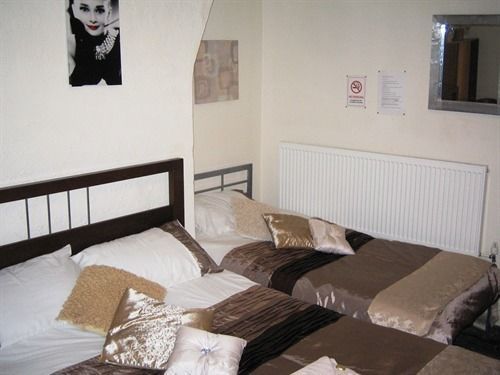 The Castleton 3* Blackpool