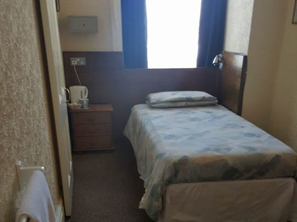 Dora 3* Blackpool