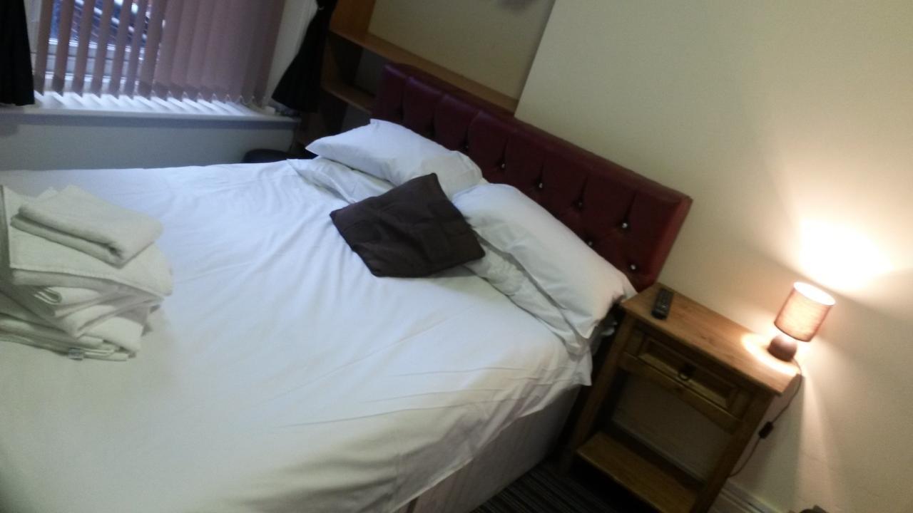 Newbury 3* Blackpool